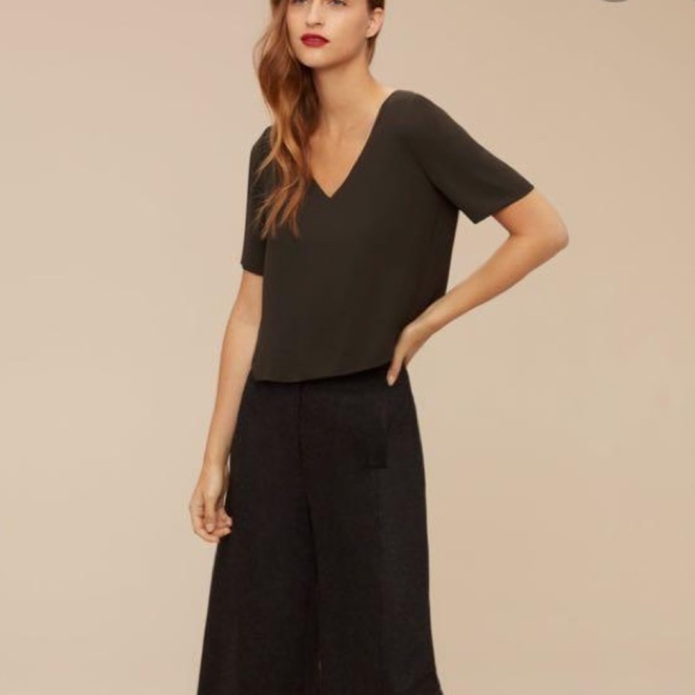 Babaton Aritzia Randy Green Cropped Blouse